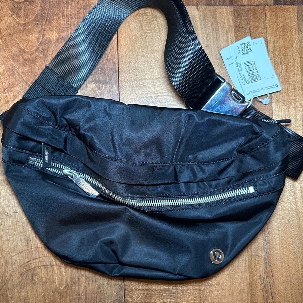 NWT Black Lululemon City Adventure Belt Bag 2.5L